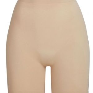 SKIMS SCULPTING SHORT MID THIGH W/ OPEN GUSSET | CLAY